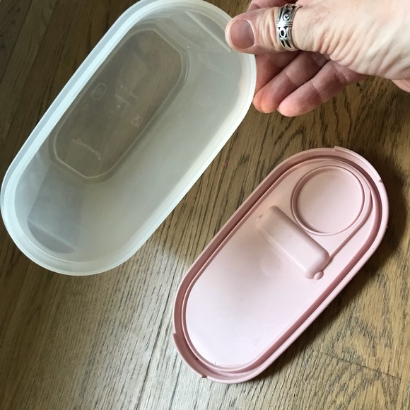 Tupperware vintage modular mates storage container with lid that flips open. - Picture 7 of 8